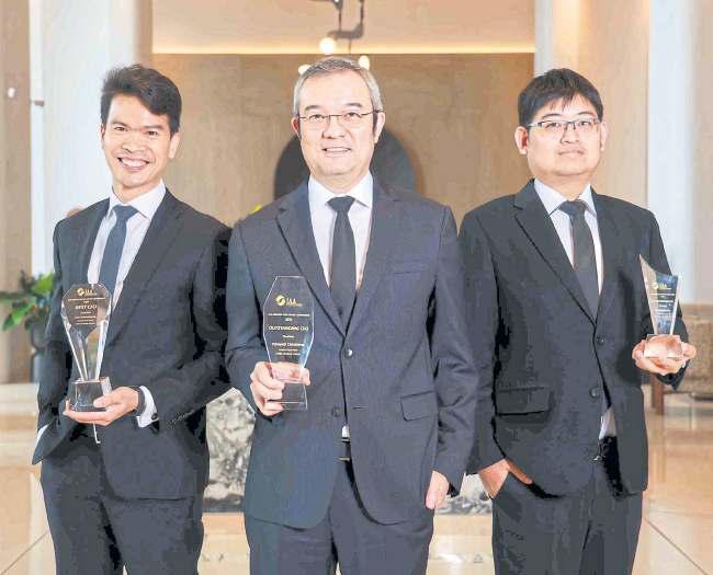 CHR executives bag three esteemed IAA awards