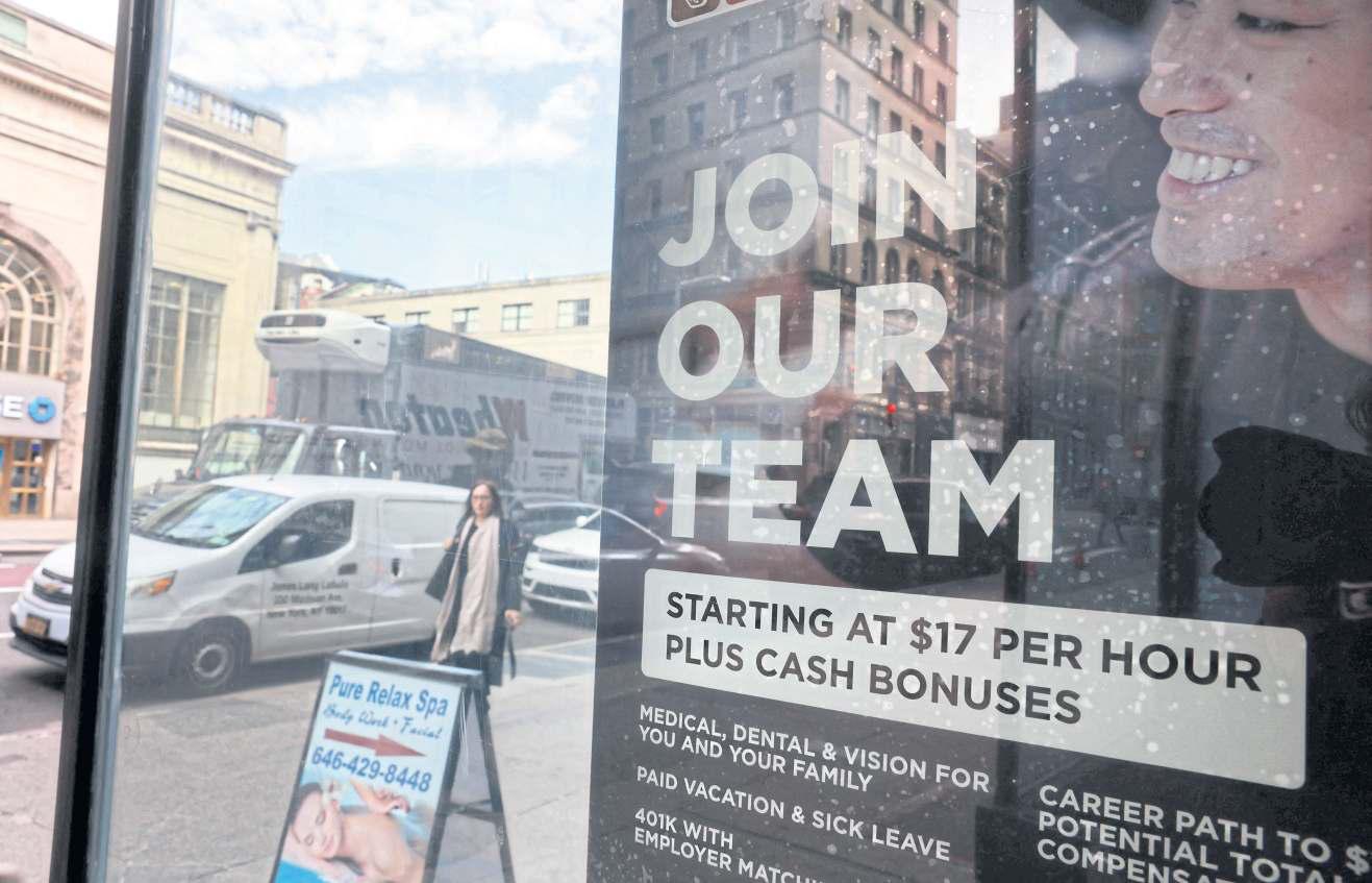 US sees solid job growth in September