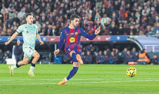 Barcelona win big on Camp Nou return