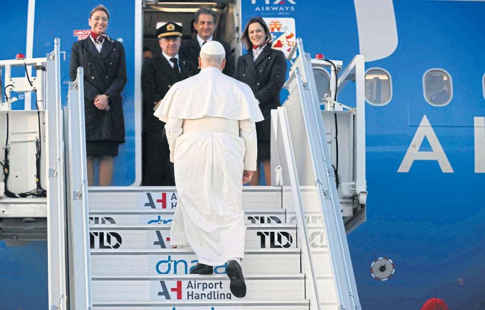 Pope Leo XIV sets off to meet Erdogan