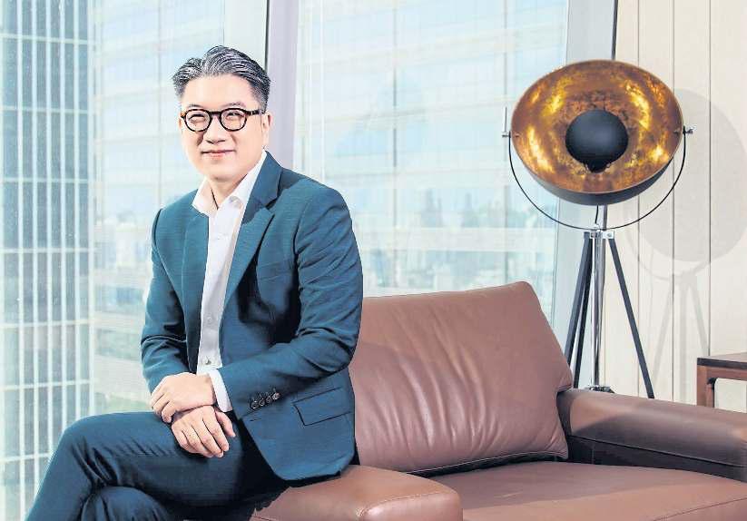 Line Man Wongnai postpones SET listing