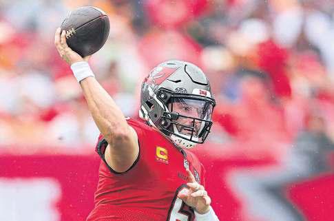 Buccaneers wary of freefalling Falcons