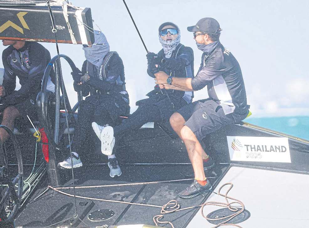 Queen powers Kingdom's sailing push