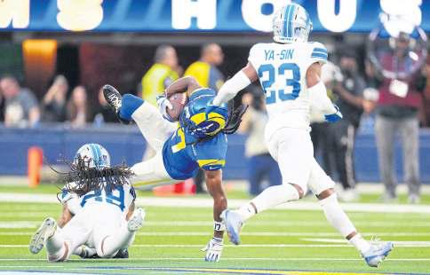 LA Rams sweat on Davante's fitness