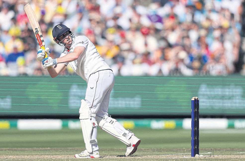 England snap 15-year losing run