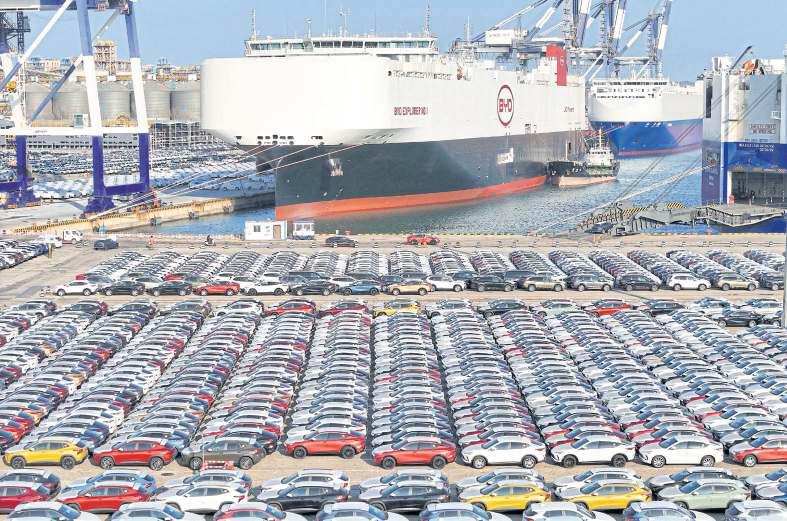 BYD poised to pass Tesla in 2025 sales