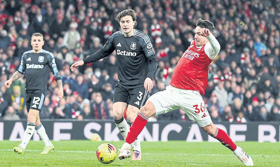 Arsenal halt Villa streak