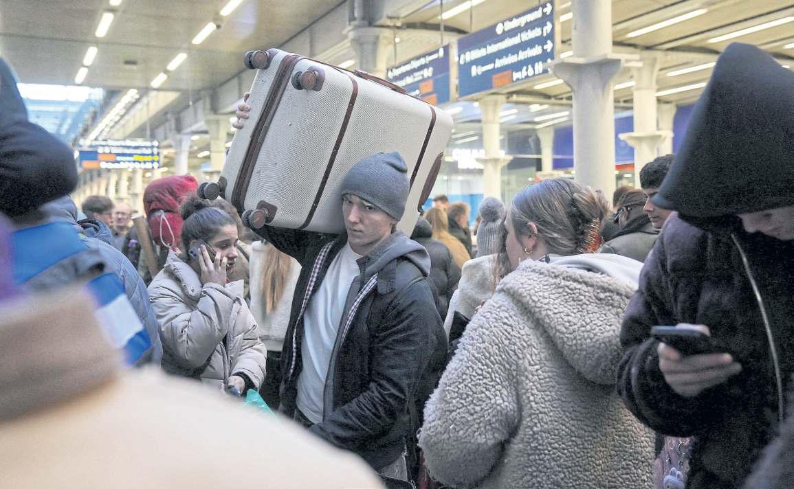 Chunnel power failure halts Eurostar