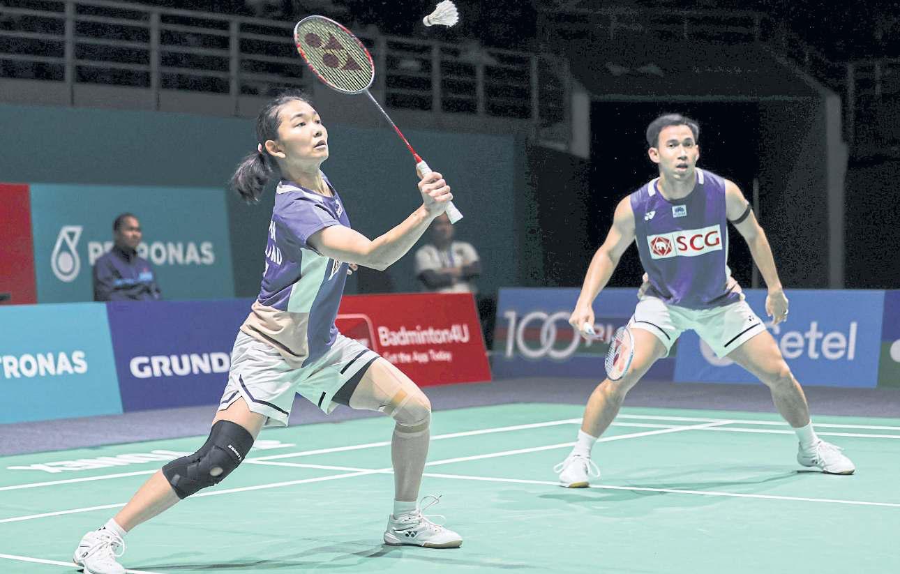 Champs Dechapol-Supissara roll on
