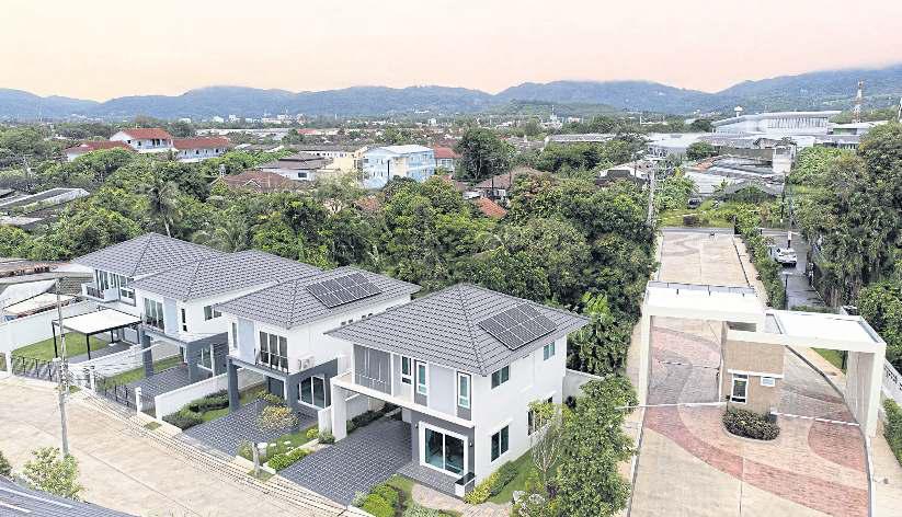 Engineer preaches rooftop solar safety