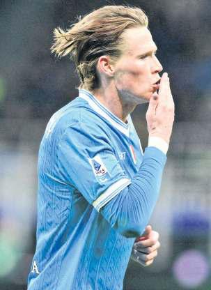 McTominay hits two as Napoli draw Inter