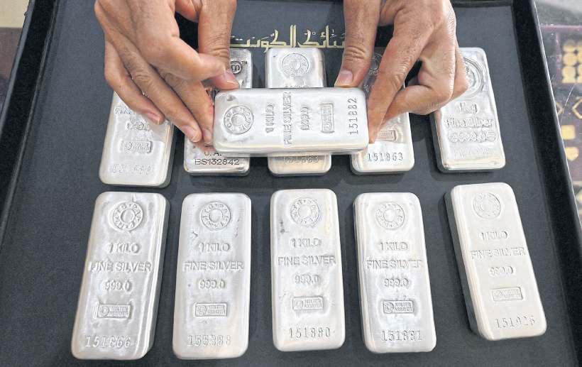Gold, silver and copper prices set records