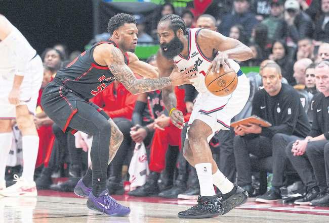 Harden steps up late as LA Clippers edge Raptors in OT