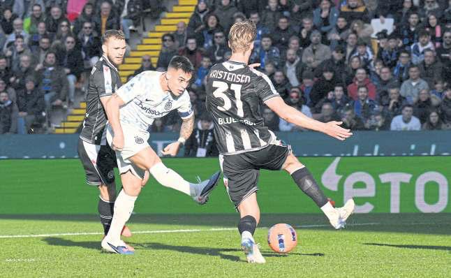 Martinez fires Inter 6 points clear