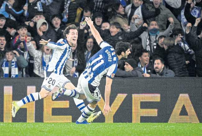 Sociedad end Barca’s winning run