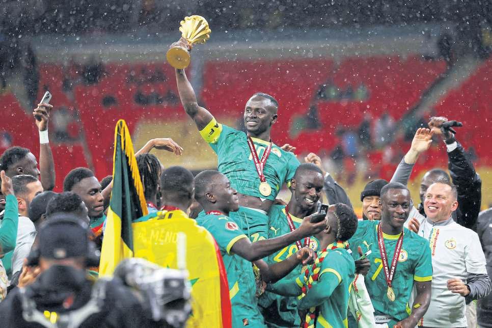 Panenka pain! Senegal snatch Cup
