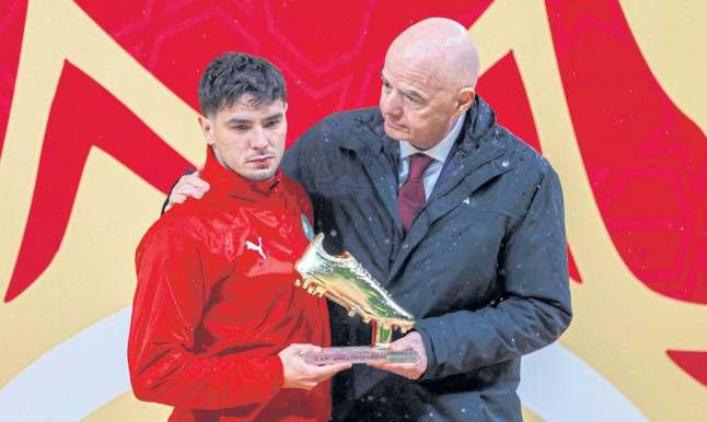 Infantino blasts winners for 'unacceptable scenes'