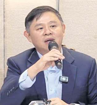 Lawyer admits misconduct, denies assault