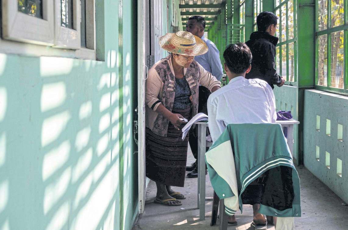 Final round of Myanmar vote opens
