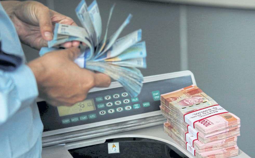 Indonesia moves to allay investor fears