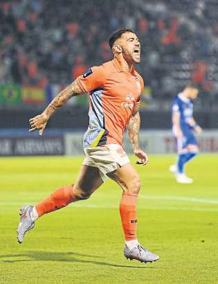 Ratchaburi smash Persib to seize control