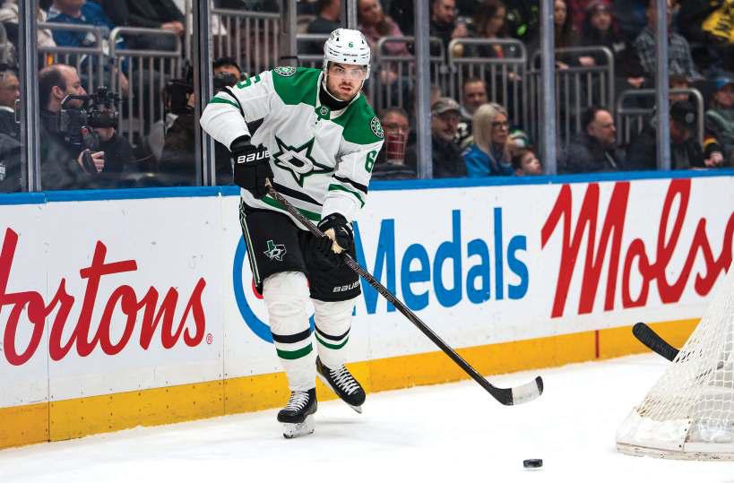 Stars top Canucks, bag 9th straight win