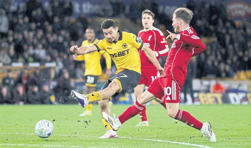 Last-gasp Andre rocket rocks Reds