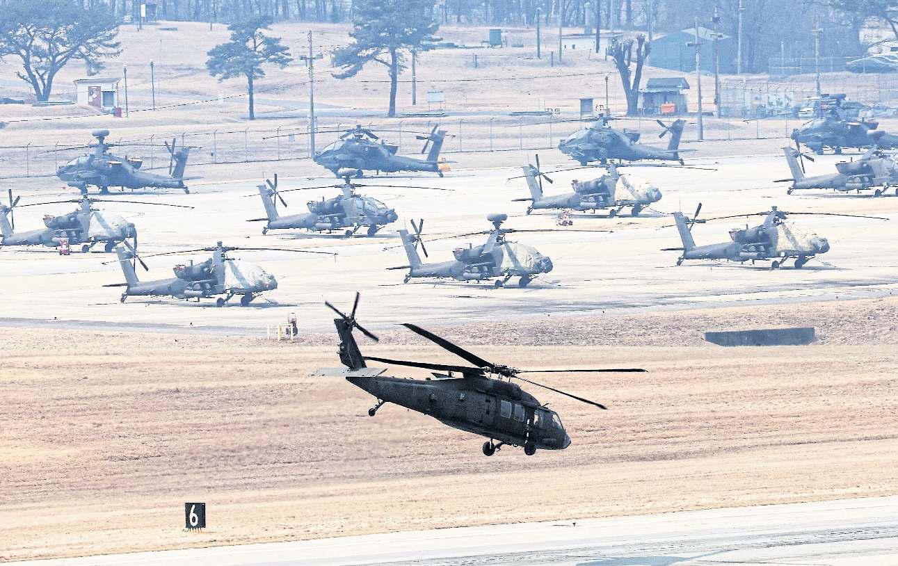 North launches missile tests