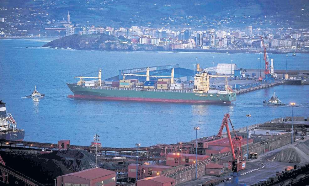 Insurers look to manage risk from Middle East conflict