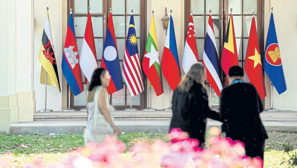 Asean must rely on itself and Japan