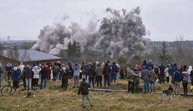 Crowds turn out to watch demolition of Glasgow flats