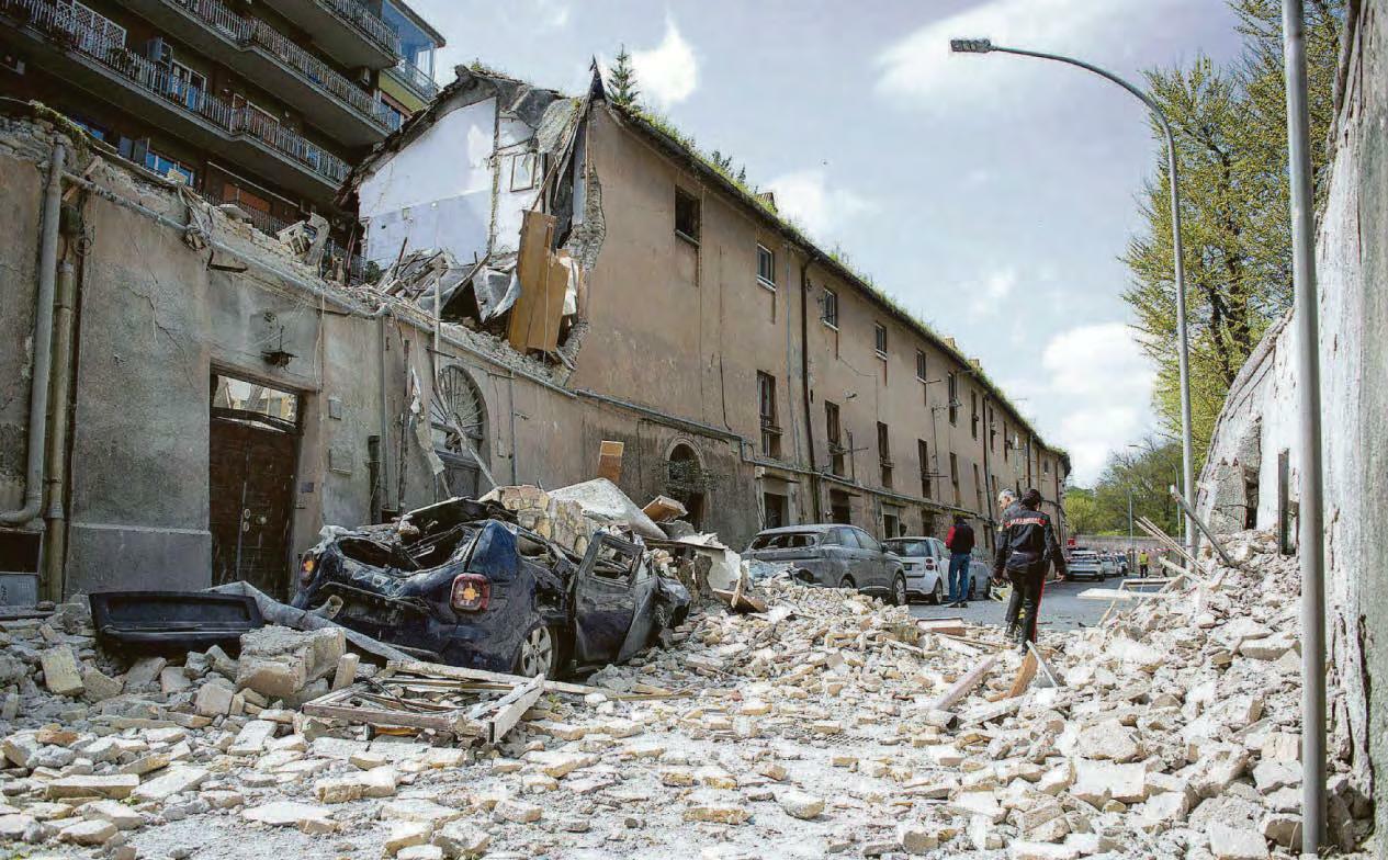 Holiday Scot dies in Rome B&B blast