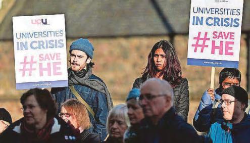 Union to ballot lecturers over £140m cuts