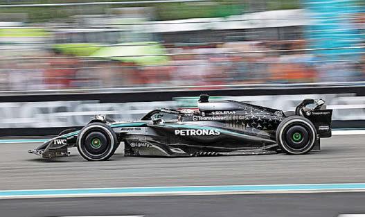 Mercedes pledge to give rapid Russell a boost