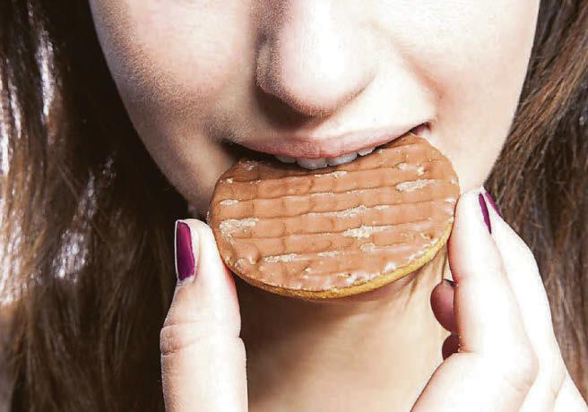 'Eating chocolate biscuits may help you lose weight'