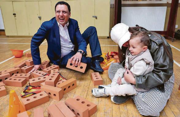 Sarwar backs PM's migration reforms