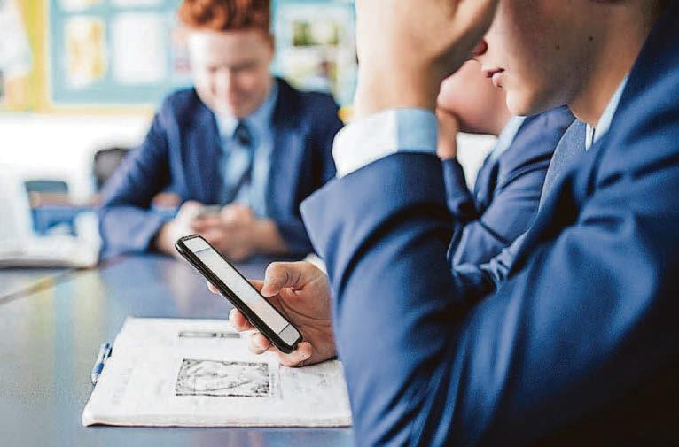 Ban phones from classrooms for our children's futures