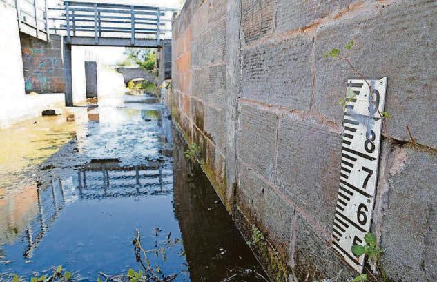 Rise in solo living 'putting strain on supplies of water'