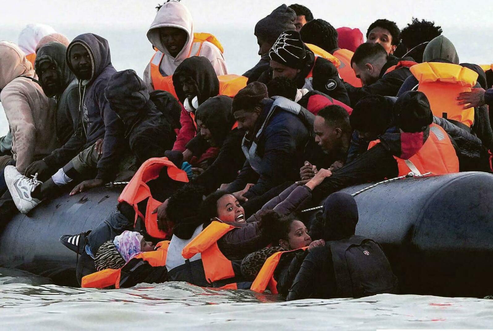'Labour has lost control of our borders. Their absurd claim to smash the gangs lies in tatters'