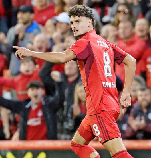 ESTER SOKS IT TO 'EM AS DONS RALLY