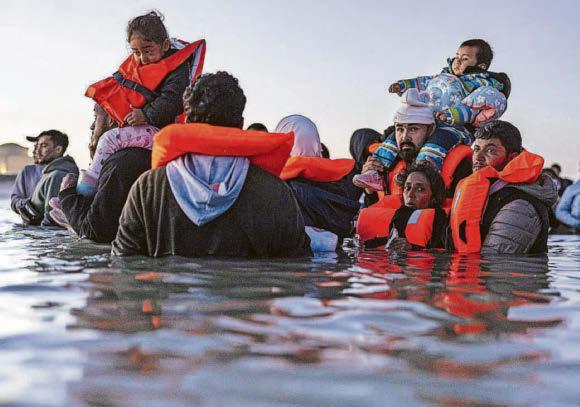 Mahmood to 'ramp up' deportations as first '1 in, 1 out' deal migrants reach the UK