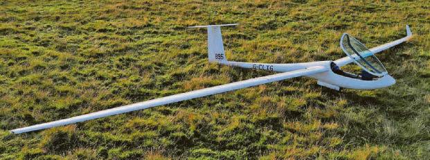 Pilot killed when glider hit ground at 100mph