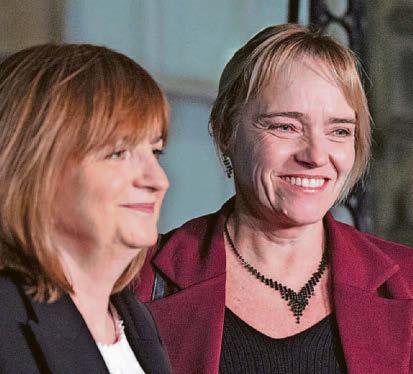 VICTORY FOR CHANGING ROOM TRANS ROW NURSE SANDIE