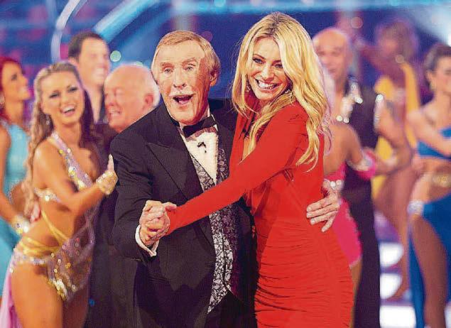 Standing ovation as the perfect pair take a bow