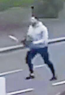 Chainsaw maniac attack PC praised for bravery
