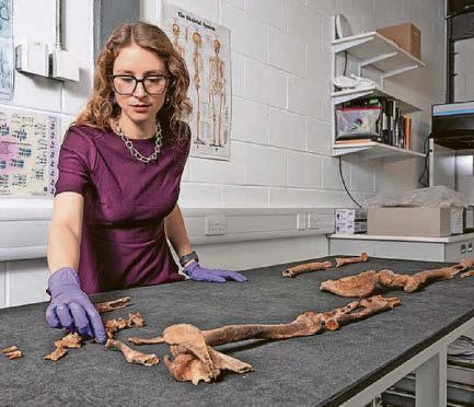 Bronze Age couple found buried on Scots isle