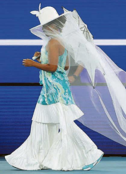 Osaka serves up a fishion statement...