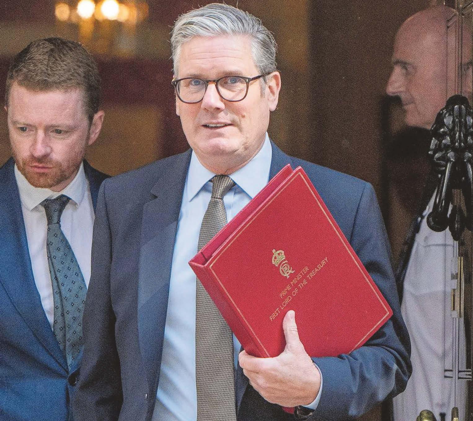ARE STARMER'S DAYS NUMBERED AS KEY AIDE RESIGNS?