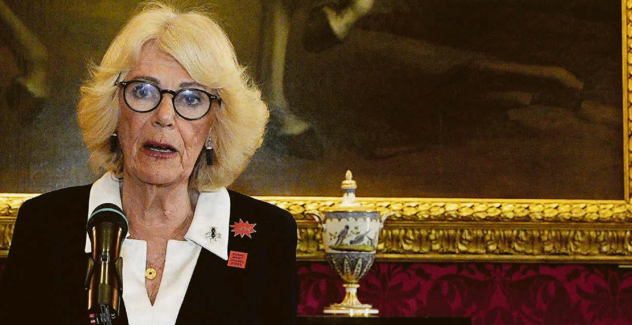 Queen's 'solidarity' pledge for all survivors of abuse