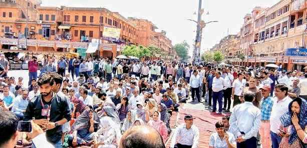 Traders protest Jpr sealing drive, demand protection of interests